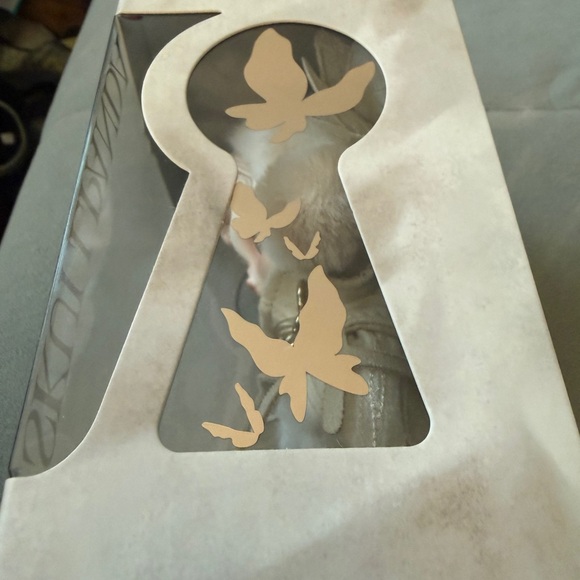 Skullpanda Collectible Doll “ Shanghai exclusive” Limited Edition. - Picture 4 of 7